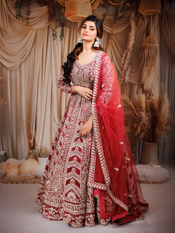 Diadem-Bridal-Lehe: The Perfect Blend of Tradition and Elegance for Your Big Day